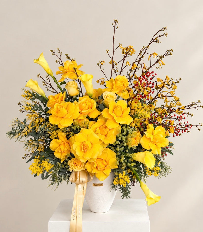 Golden Radiance Brighton Rose Vase Arrangement